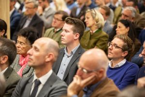 095 2022 11 fhp holzgespraeche