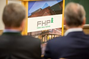 144 2022 11 fhp holzgespraeche