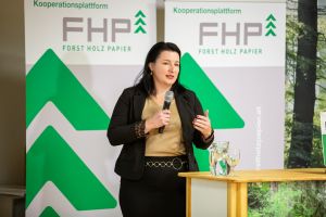 155 2022 11 fhp holzgespraeche