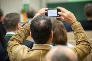 161 2022 11 fhp holzgespraeche