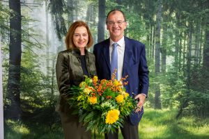 166 2022 11 fhp holzgespraeche